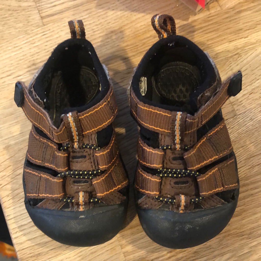 Keen Sandles